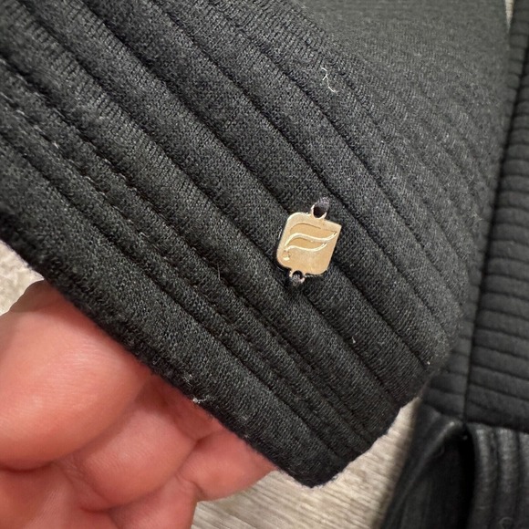 Fabletics Sweater Womens Medium Pullover Sweatshirt Athleisure Stretch Quilted - Picture 7 of 10